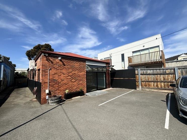 Click to view all images Rear/8 Lefroy Street North Hobart TAS 7000 - Image 1