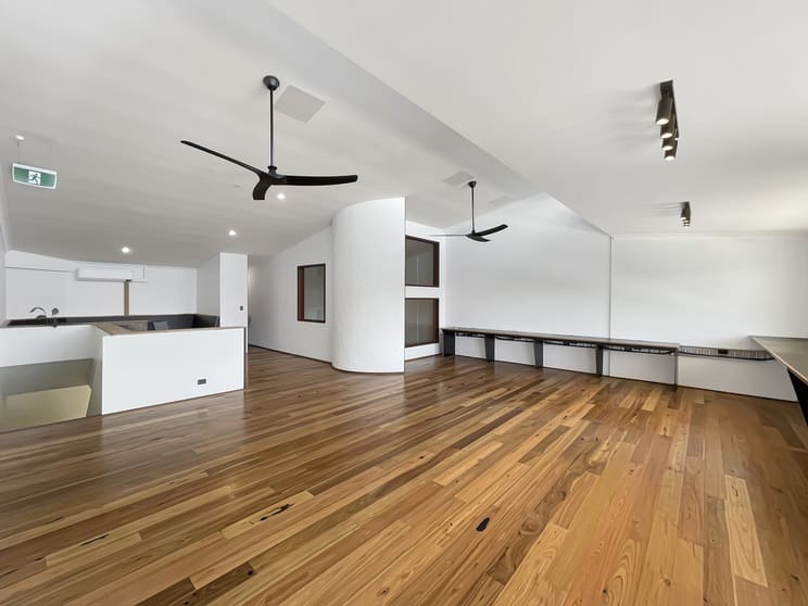 Click to view all images 4/64 Centennial Circuit Byron Bay NSW 2481 - Image 1
