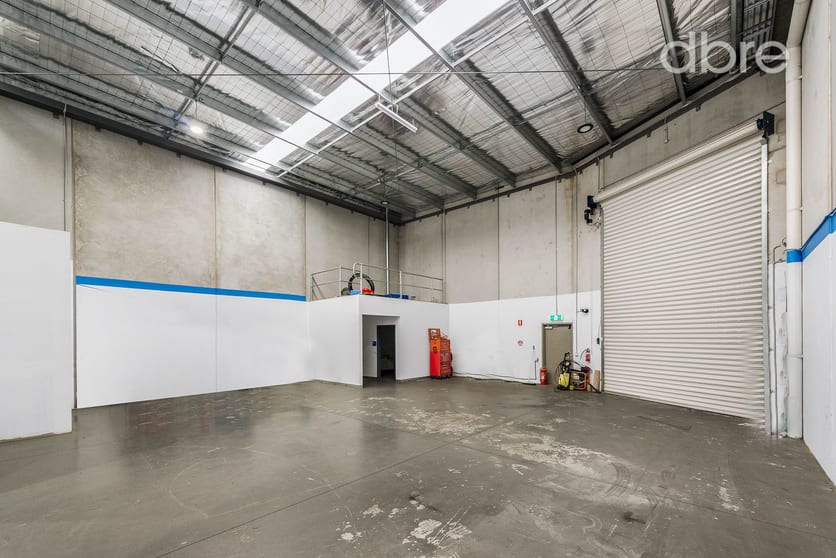 Click to view all images 2/310-312 Governor Road Braeside VIC 3195 - Image 3