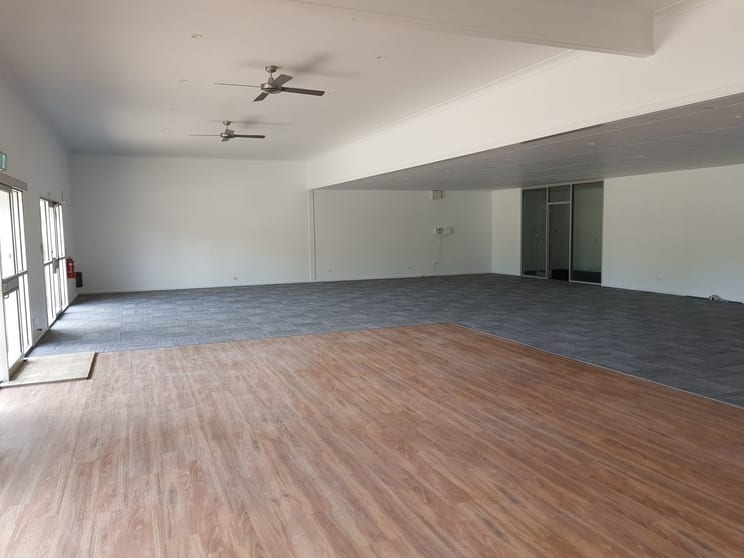 Click to view all images 2A/225 Mann Street Armidale NSW 2350 - Image 2