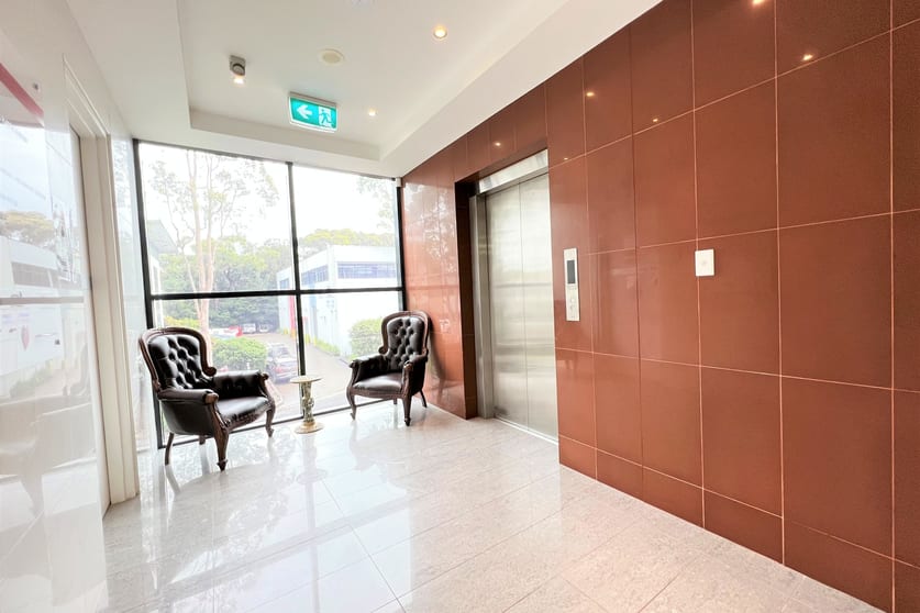 Click to view all images 1.06/10 Tilley Lane Frenchs Forest NSW 2086 - Image 3