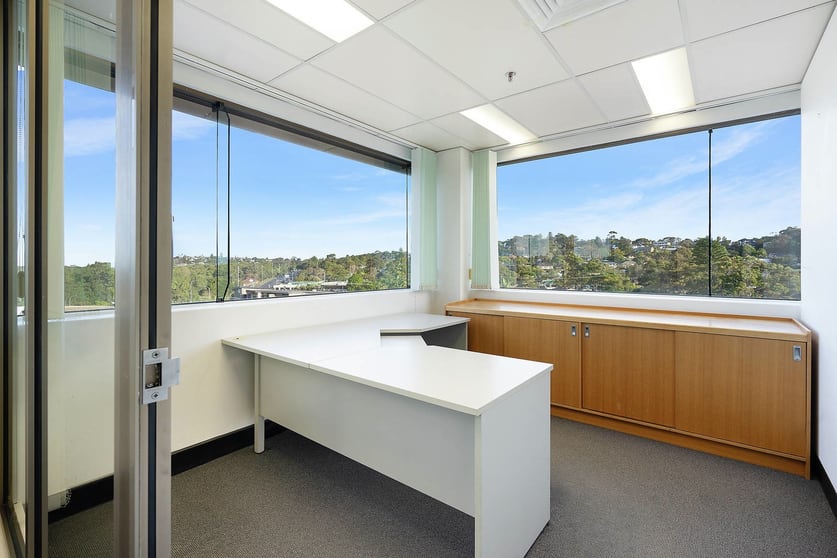Click to view all images Level 4, 402/20 Bungan Street Mona Vale NSW 2103 - Image 1