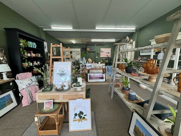 Click to view all images 109 Princes Hwy Yarragon VIC 3823 - Image 2