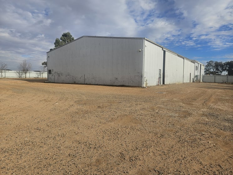 Click to view all images Shed 2/469 Riverside Avenue Mildura VIC 3500 - Image 1