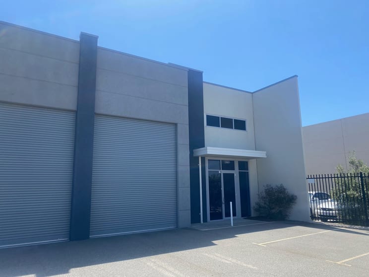 Click to view all images 1/4 Glory Road Gnangara WA 6077 - Image 1