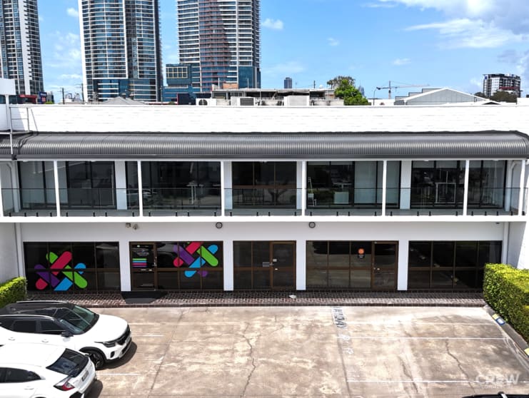 Click to view all images 2/24 Bay Street Southport QLD 4215 - Image 2
