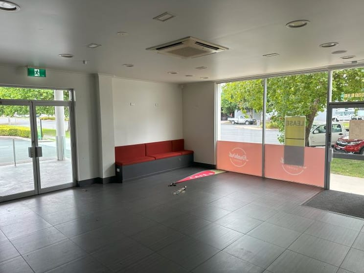 Click to view all images Shop 1 & 2 357C Urana Road Lavington NSW 2641 - Image 3