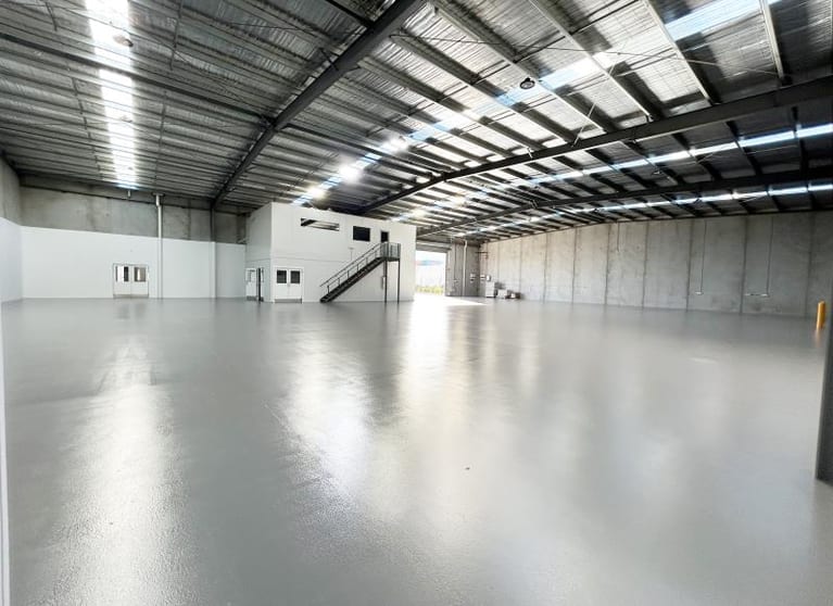 Click to view all images 8-9 Becon Court Hallam VIC 3803 - Image 3