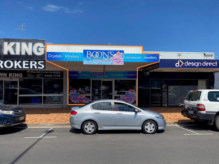 Click to view all images 11 Targo Street Bundaberg Central QLD 4670 - Image 1