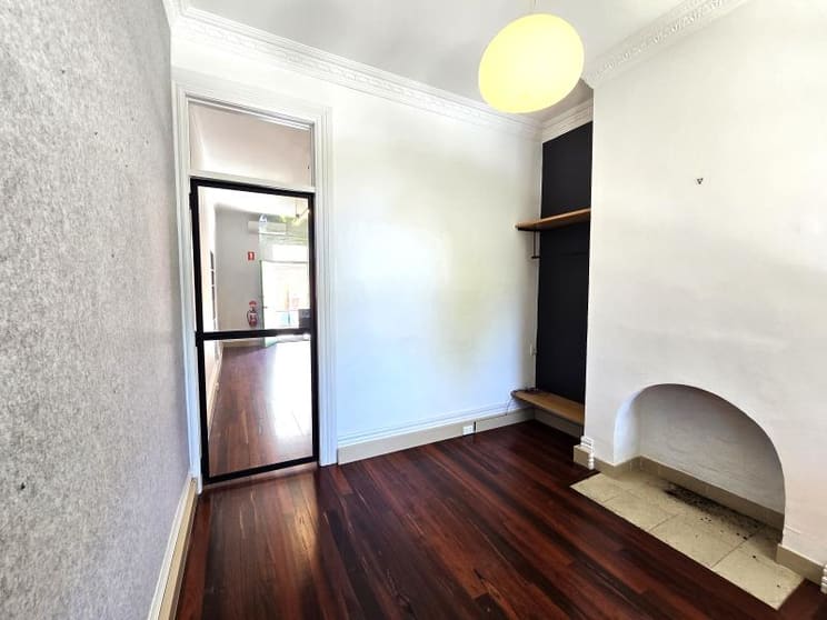 Level 1/220 Clarendon Street South Melbourne VIC 3205 - Image 2