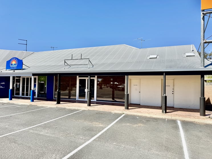 Click to view all images 1/320 Marine Terrace Geographe WA 6280 - Image 1