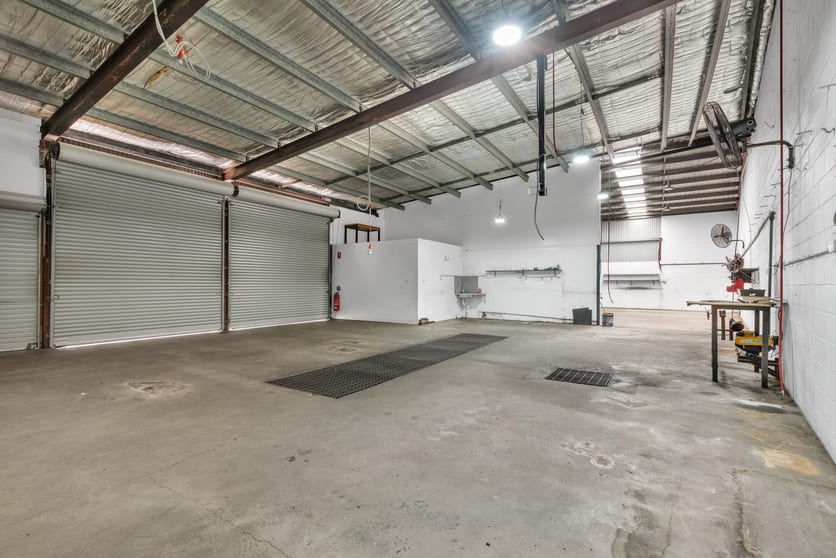 Click to view all images Units 1-3/28 Project Avenue Noosaville QLD 4566 - Image 3