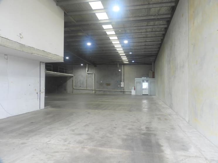 Click to view all images Unit 5/150 Canterbury Rd Bankstown NSW 2200 - Image 3