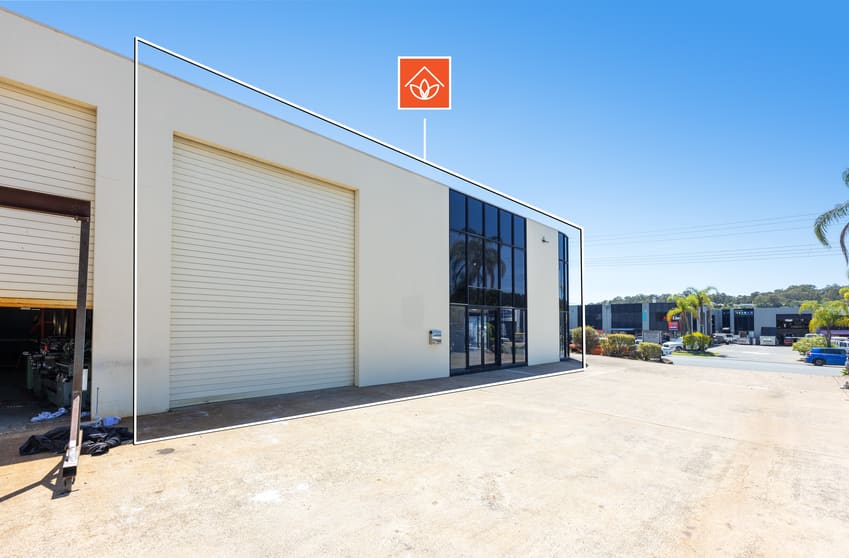 Click to view all images 1/29 Taree Street Burleigh Heads QLD 4220 - Image 2