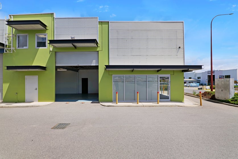 Click to view all images 6/2 Panama Street Canning Vale WA 6155 - Image 2