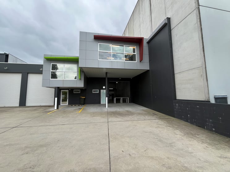 Click to view all images Caringbah NSW 2229 - Image 1