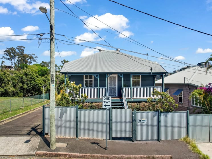 Click to view all images 9 Reid Street Woolloongabba QLD 4102 - Image 1