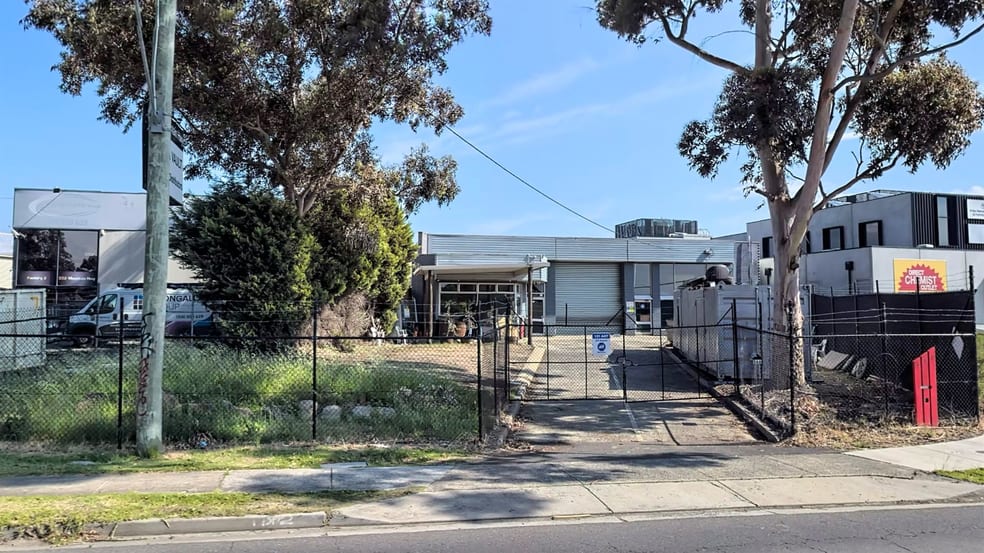 Click to view all images 546 Mountain Highway Bayswater VIC 3153 - Image 1