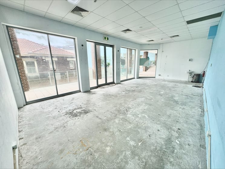 Click to view all images Shop 3/387-391 Sydney Road Balgowlah NSW 2093 - Image 2