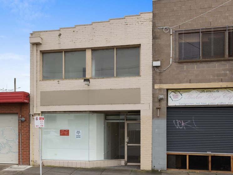 Click to view all images REAR 1067 Point Nepean Road Rosebud VIC 3939 - Image 1