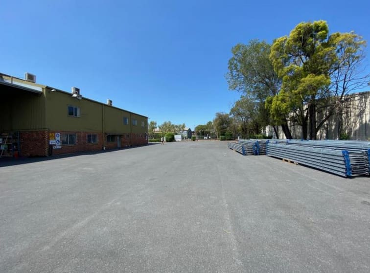 Click to view all images 71 Colebard Street West Acacia Ridge QLD 4110 - Image 2