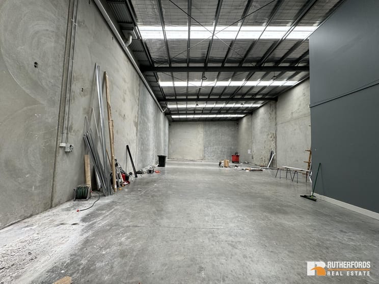 Click to view all images 9 Poa Court Craigieburn VIC 3064 - Image 3