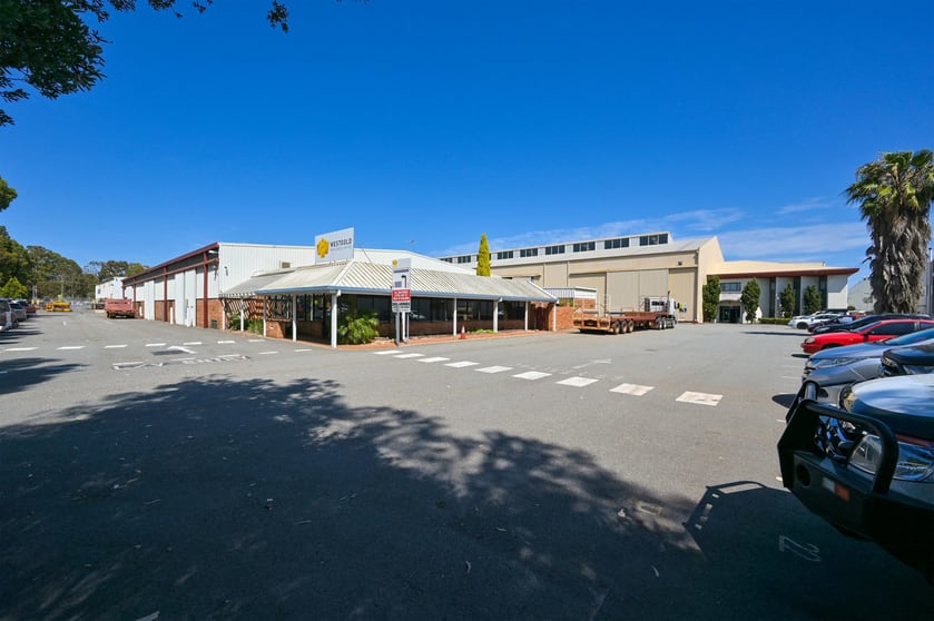 Click to view all images 21 Bannister Road Canning Vale WA 6155 - Image 3