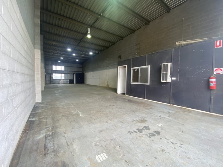 Click to view all images 9/37 Kremzow Road Brendale QLD 4500 - Image 2