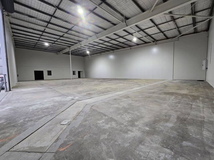 Click to view all images 6-11B/203 Brisbane Road Biggera Waters QLD 4216 - Image 3