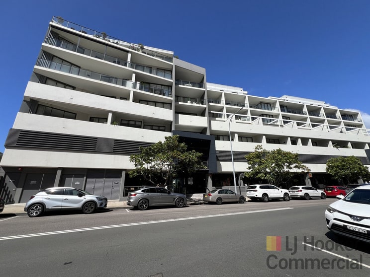 Click to view all images C204/6 Pine Tree Lane Terrigal NSW 2260 - Image 3