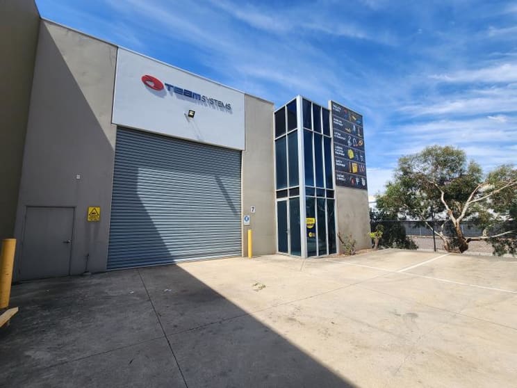 Click to view all images 7/33-35 Lara Way Campbellfield VIC 3061 - Image 1