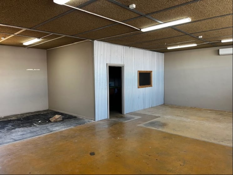 Click to view all images 1/45 Barlee Street Busselton WA 6280 - Image 3
