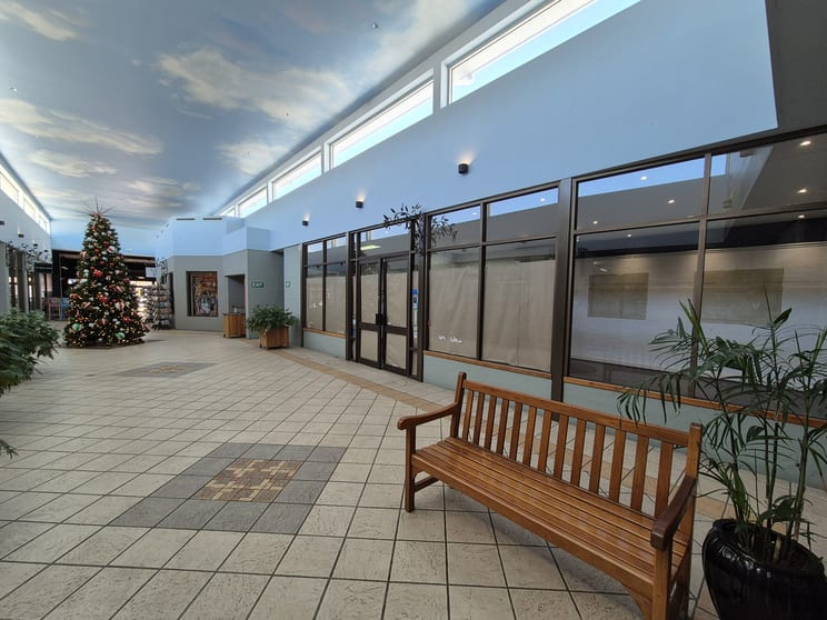 Click to view all images 4/665 Beaufort Street Mount Lawley WA 6050 - Image 2