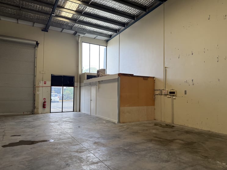 Click to view all images 4/8 Hopper Avenue Ormeau QLD 4208 - Image 3