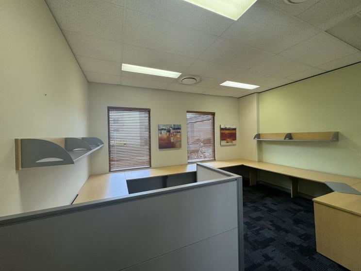 Click to view all images Ground Unit 2/12-20 Railway Road Subiaco WA 6008 - Image 3