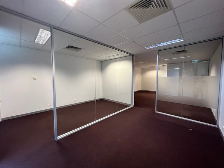 Click to view all images 2/17-19 Miles Street Mulgrave VIC 3170 - Image 3