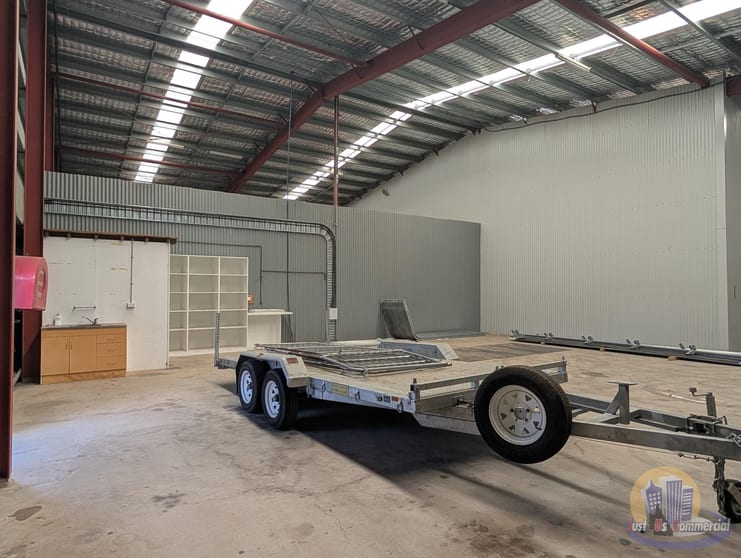 Click to view all images 2/18 Steptoe Street Bundaberg East QLD 4670 - Image 3