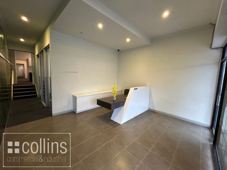 Click to view all images 120 BALCOMBE Road Mentone VIC 3194 - Image 2