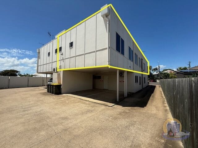 Click to view all images Shop 2/77 Barolin Bundaberg Central QLD 4670 - Image 2