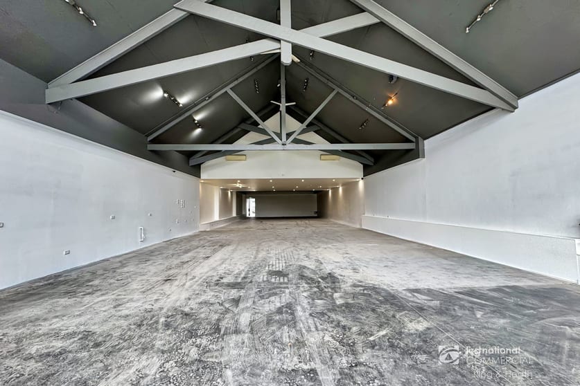 Click to view all images 227 Main Street Bairnsdale VIC 3875 - Image 3