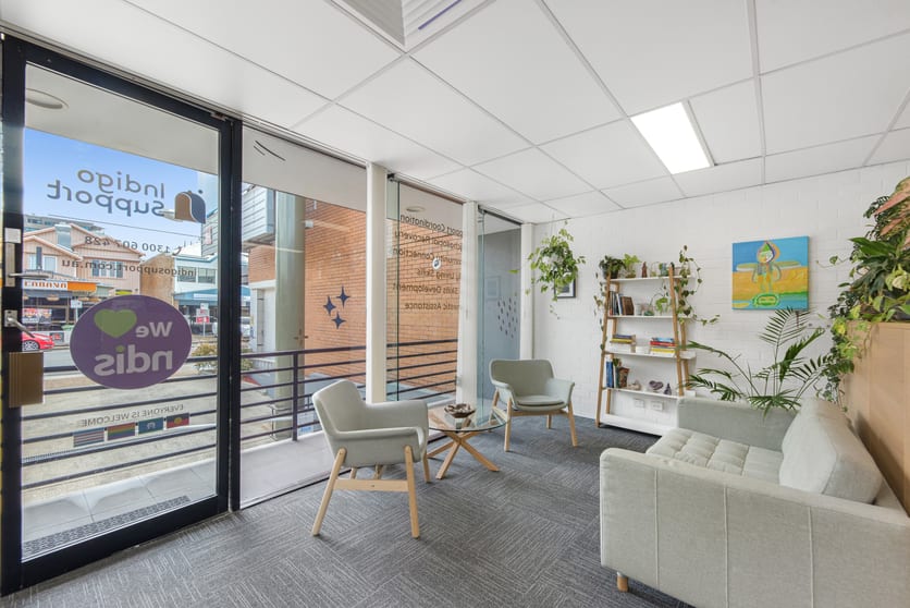 Click to view all images 1/426 Logan Road Stones Corner QLD 4120 - Image 1