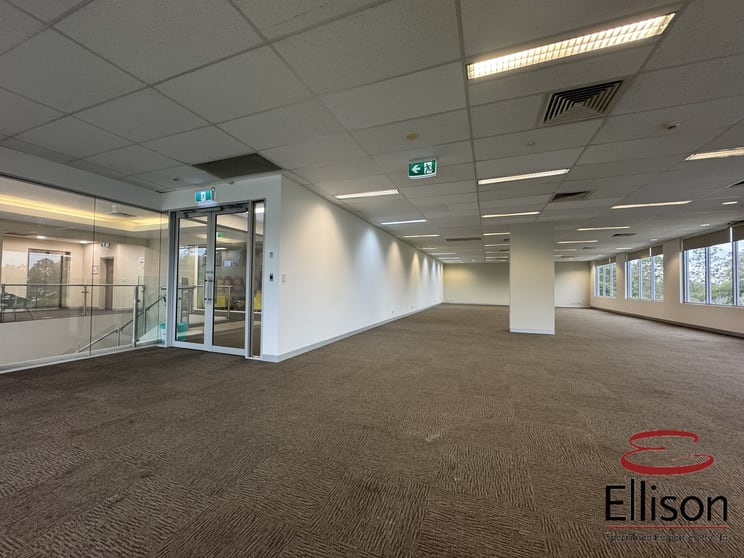 Click to view all images 3/3994 Pacific Highway Loganholme QLD 4129 - Image 3