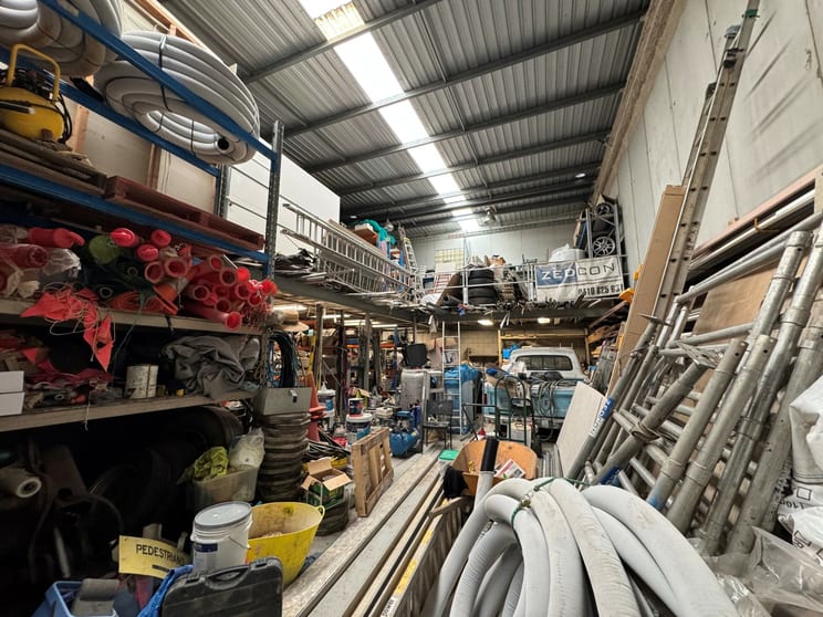 Click to view all images Unit 19B/1-3 Endeavour Road Caringbah NSW 2229 - Image 3