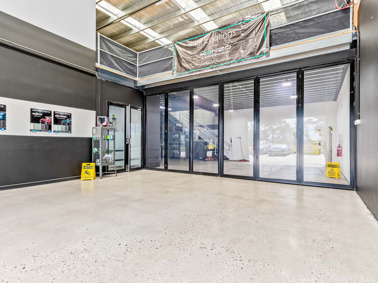 Click to view all images 2/26 Miller Street Epping VIC 3076 - Image 3