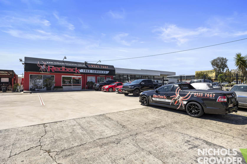 Click to view all images 63 Cochranes Road Moorabbin VIC 3189 - Image 2