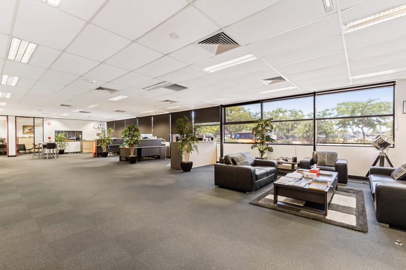 Click to view all images 40 Mulgul Road Malaga WA 6090 - Image 2