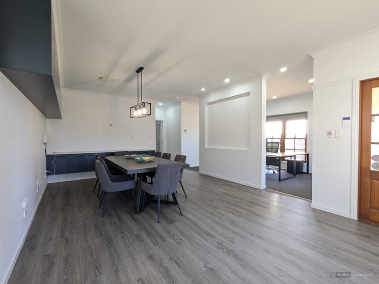 Click to view all images 203 Hume Street Toowoomba City QLD 4350 - Image 3