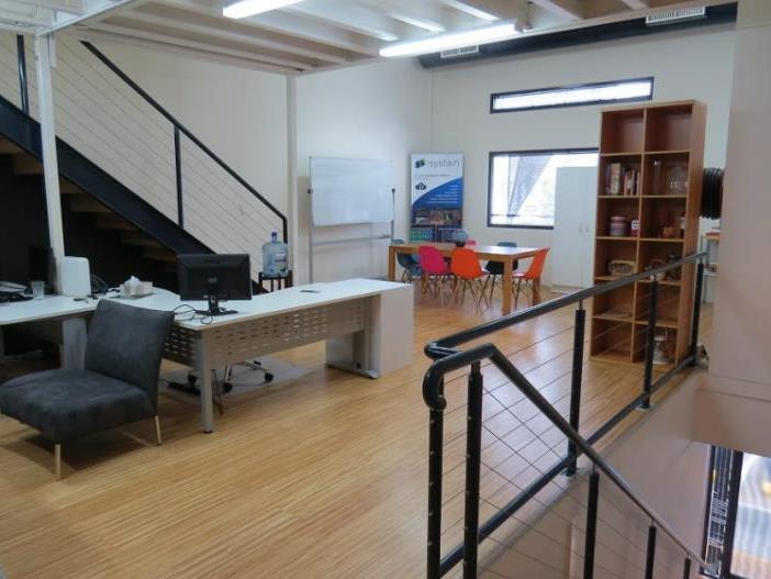 Click to view all images 5/76 Doggett Street Newstead QLD 4006 - Image 2