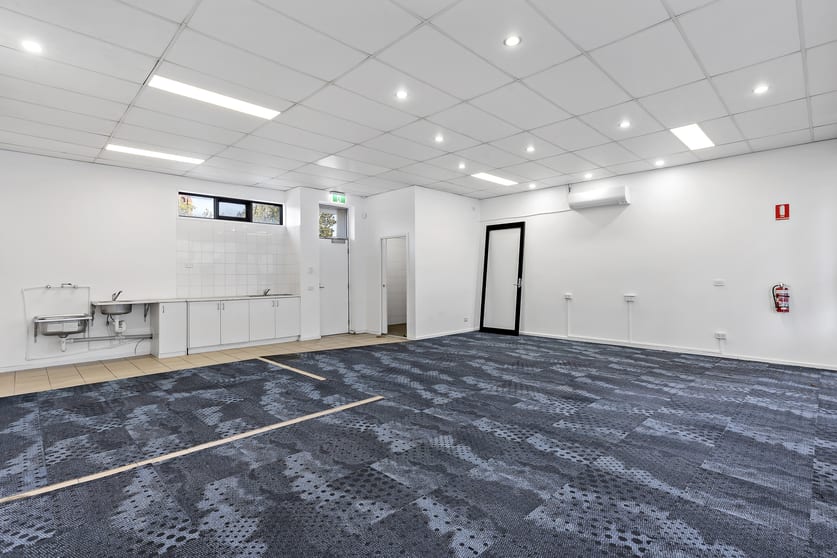 Click to view all images 28 French Street Footscray VIC 3011 - Image 2