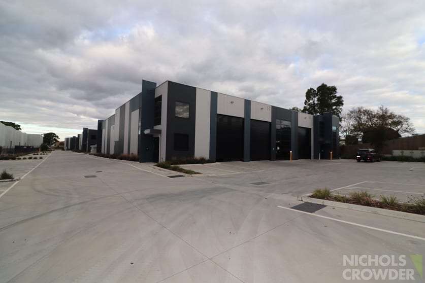 Click to view all images 17/75 Clifton Grove Carrum Downs VIC 3201 - Image 2